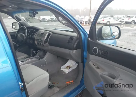 2011 Toyota Tacoma Prerunner z USA, uszkodzony, nr VIN 5TFTX4GNXBX003130